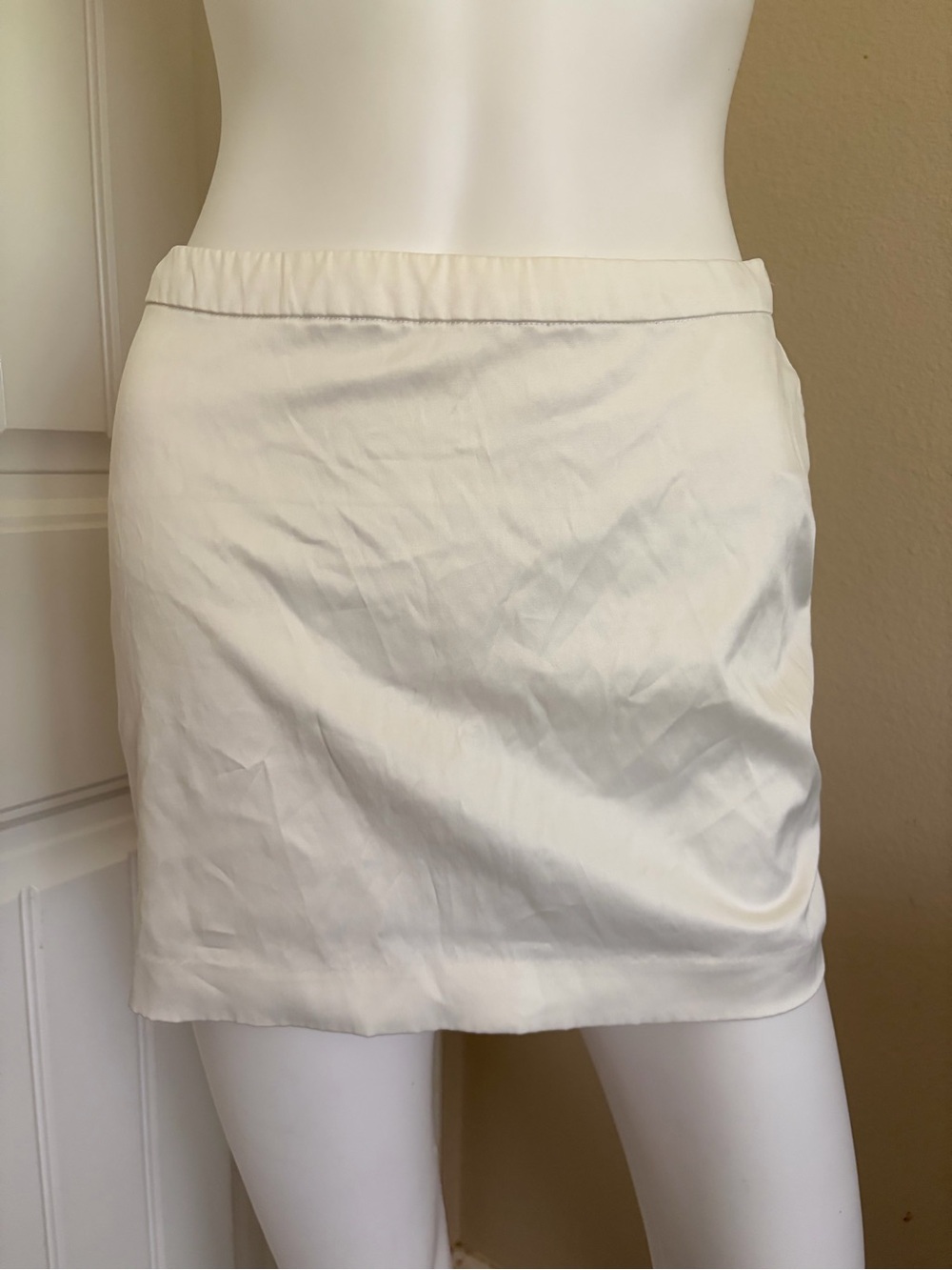 Vintage Y2K Forever 21 White Cream Satin Mini Skirt